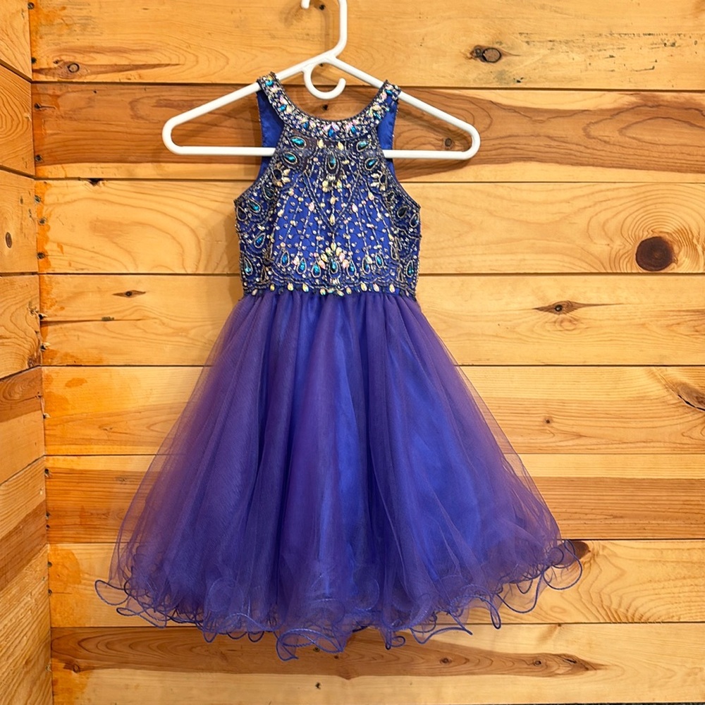 Beautiful pageant dress. Royal blue. Bedazzled!